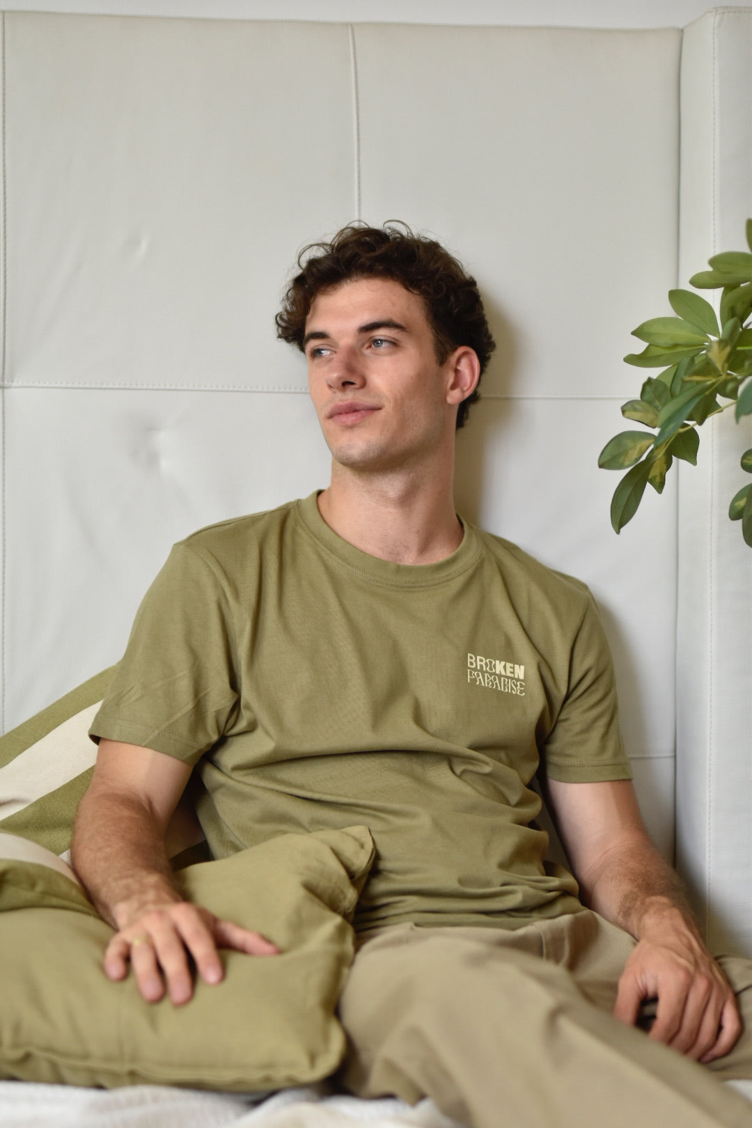 KHAKI GOLDEN FLAME TEE